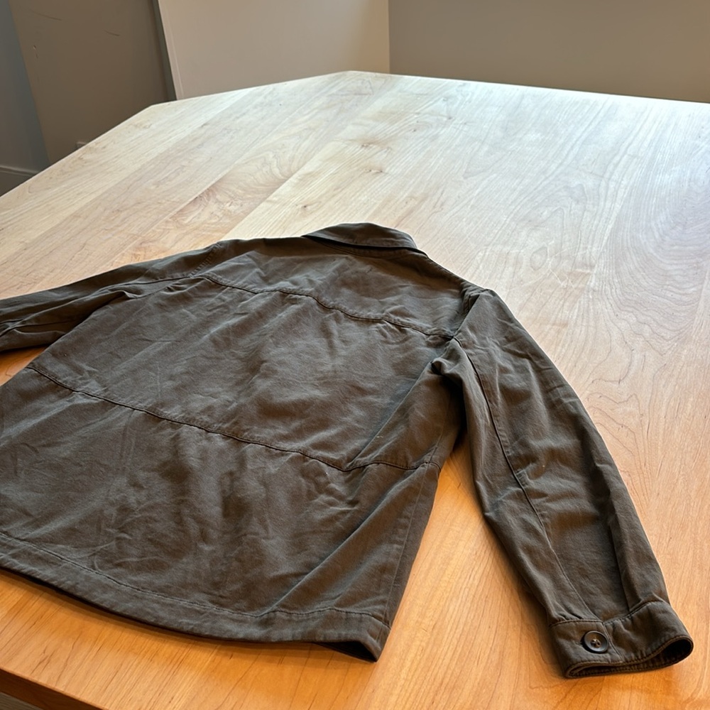 Button up jacket - Picture 4 of 4